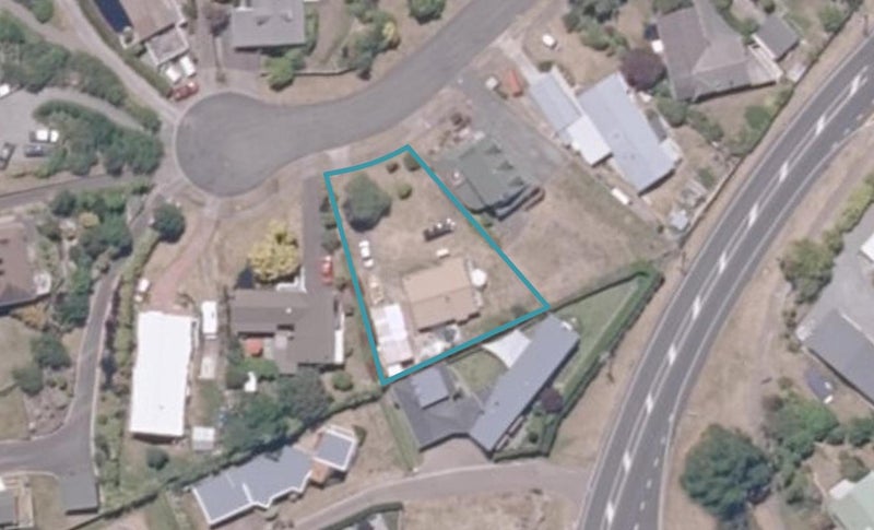 23 Shera Street, Acacia Bay, Taupo - Carousel 1