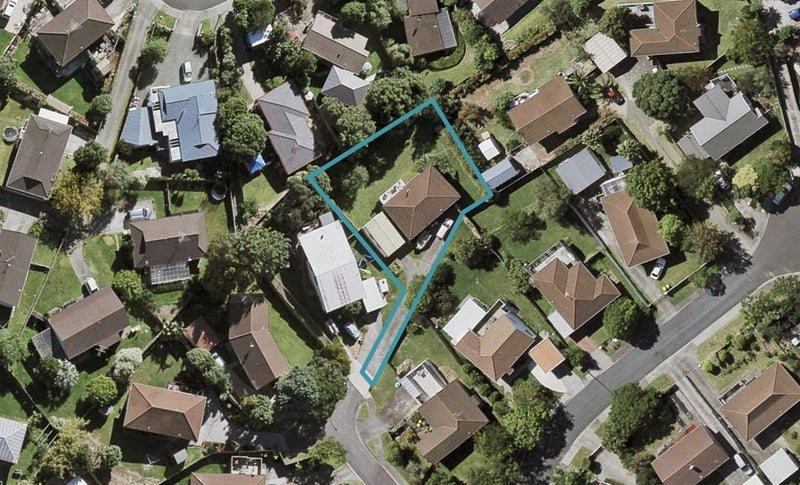 4 Andros Place, Unsworth Heights, Auckland - Carousel 1