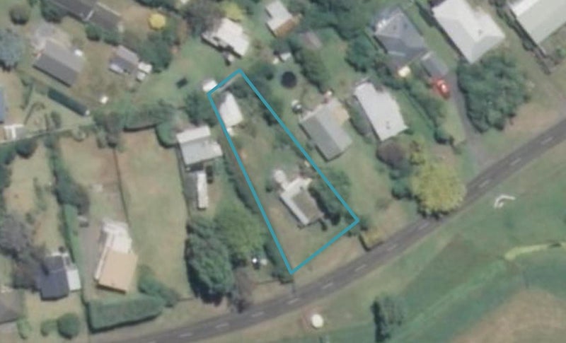 662 Waikawa Beach Road, Waikawa Beach, Levin - Carousel 1