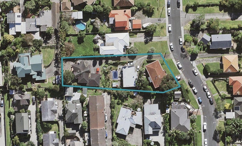 2A AORANGI PLace, Birkenhead, Auckland - Carousel 1