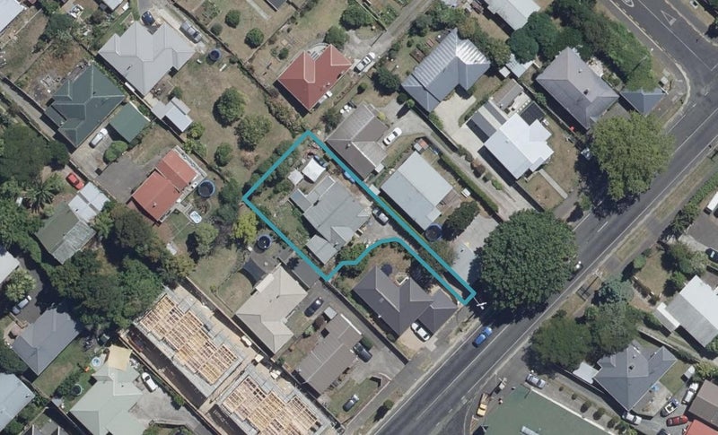 134 Forest Lake Road, Forest Lake, Hamilton - Carousel 1
