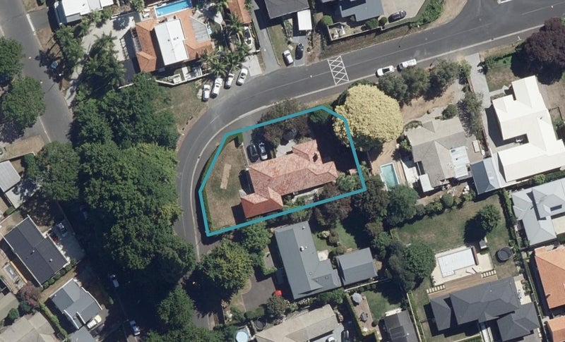8 Woodstock Road, Fairfield, Hamilton - Carousel 1
