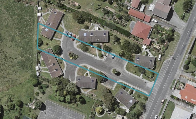 8/25 Te Rauparaha Street, Otaki - Carousel 1