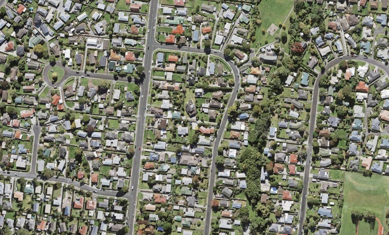 34 Longburn Road, Henderson, Auckland - Carousel 1