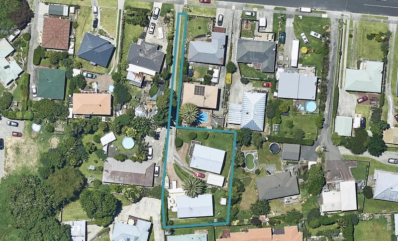 28 Esk Street, Parkvale, Tauranga - Carousel 1
