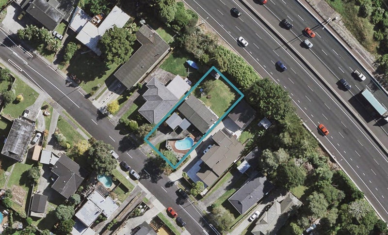 64 Lawrence Crescent, Hillpark, Auckland - Carousel 1