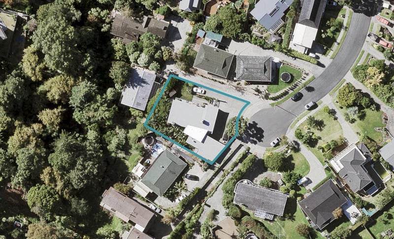 7 Nickleby Place, Mellons Bay, Auckland - Carousel 1