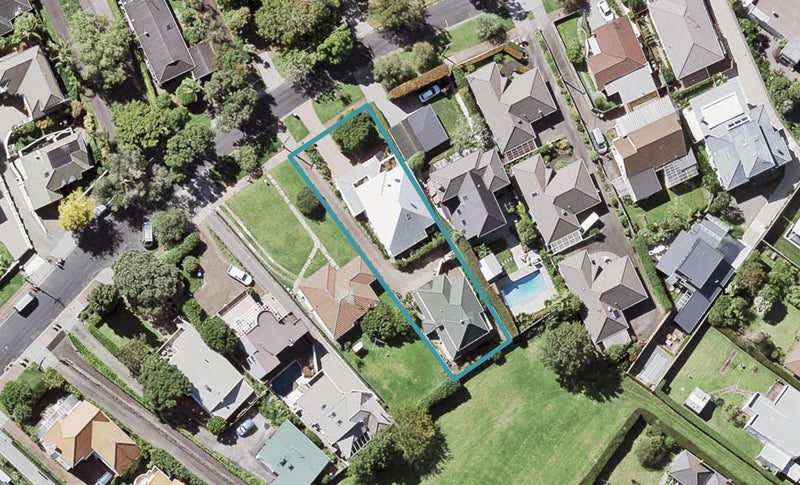 12 Mcarthur Avenue, St Heliers, Auckland - Carousel 1