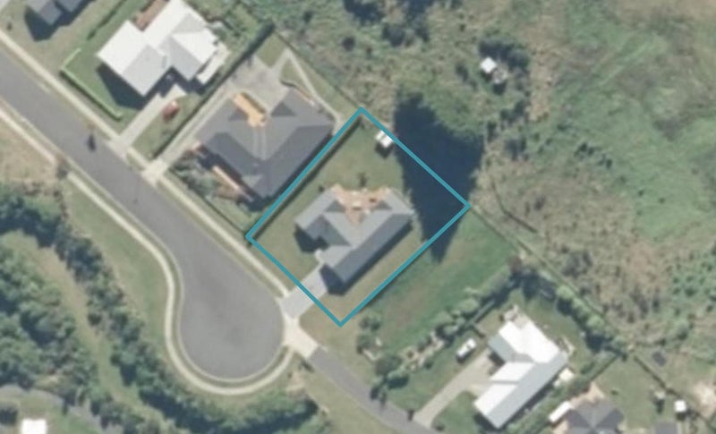 27 Bodes Lane, Kinloch, Taupō - Carousel 1