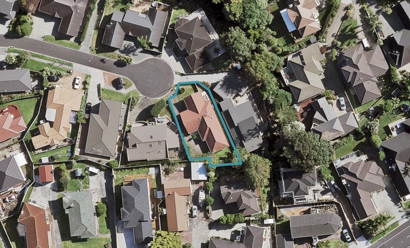 9 Beirut Court, The Gardens, Auckland - Carousel 1