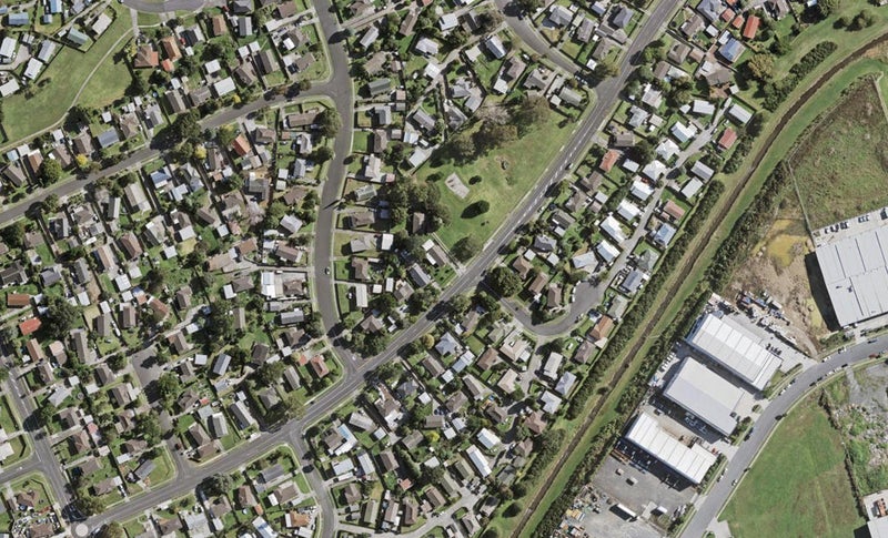 28 Hyperion Drive, Randwick Park, Auckland - Carousel 1