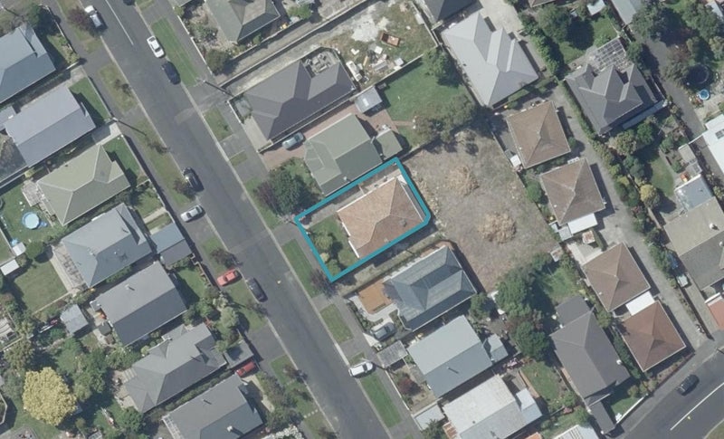 15A West Avenue, Saint Clair, Dunedin - Carousel 1