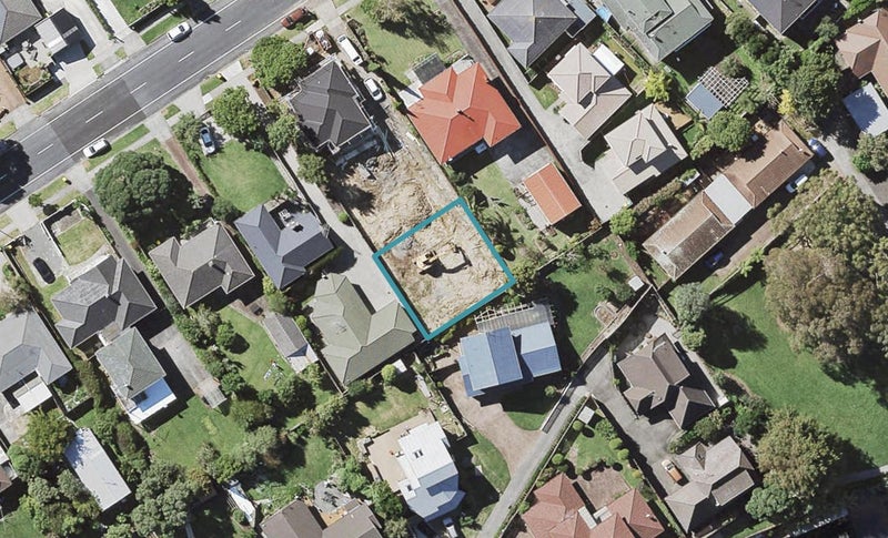 24C Bradbury Road, Botany Downs, Auckland - Carousel 1