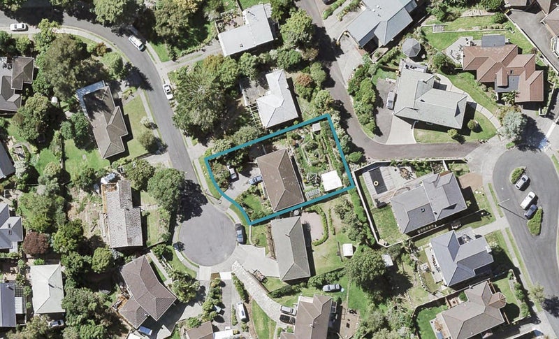 14 Addis Place, Shelly Park, Auckland - Carousel 1