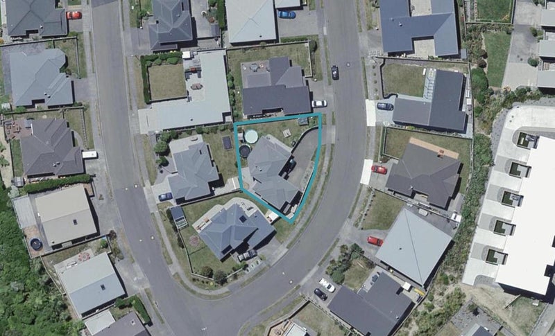 24 Ashwood Street, Woodridge, Wellington - Carousel 1