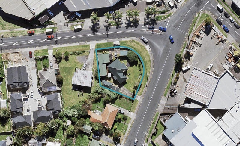 70 Delta Avenue, New Lynn, Auckland - Carousel 1