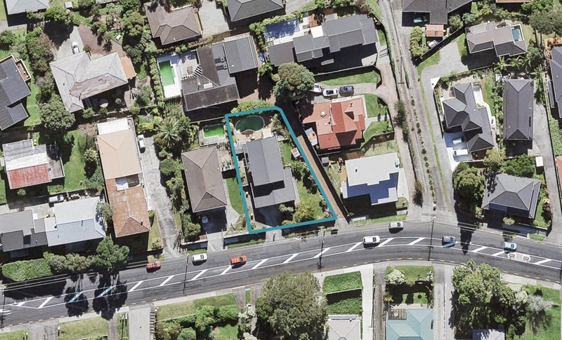 113 Golf Road, New Lynn, Auckland - Carousel 1