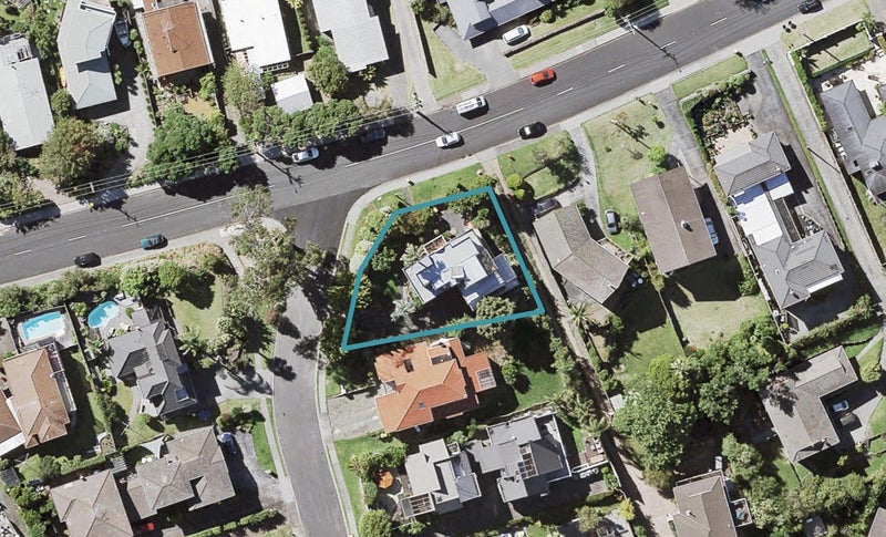 2 Calypso Place, Rothesay Bay, Auckland - Carousel 1