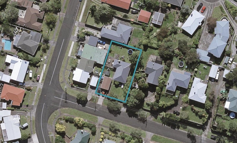 3 Whakawhiti Street, Marfell, New Plymouth - Carousel 1
