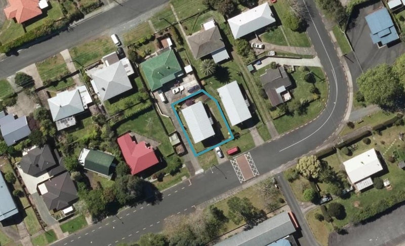 14 Wilkinson Avenue, Kamo, Whangarei - Carousel 1
