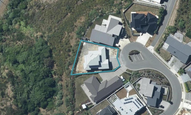 11 Sue Dow Lane, Aotea, Porirua - Carousel 1
