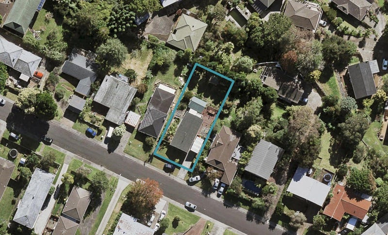 44 Girrahween Drive, Totara Vale, Auckland - Carousel 1