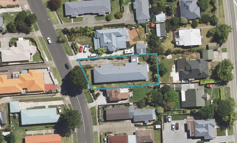 2/39 Stout Street, Whataupoko, Gisborne - Carousel 1