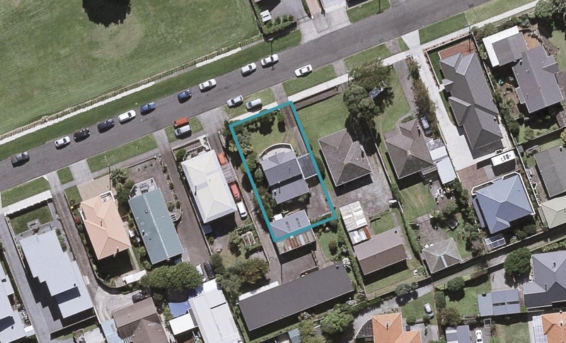 18 Puni Street, Fitzroy, New Plymouth - Carousel 1