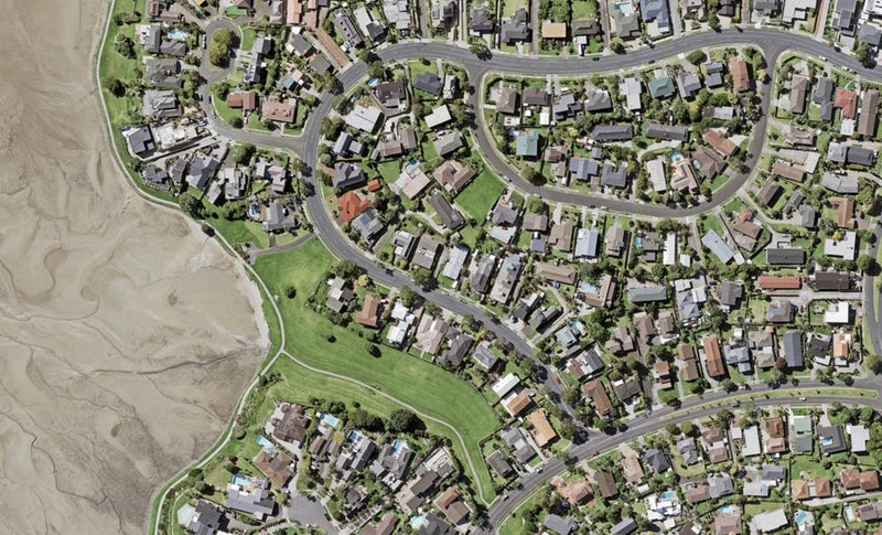 2/15 Bramley Drive, Farm Cove, Auckland - Carousel 1