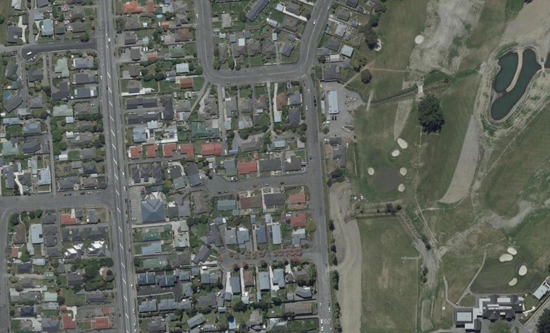 1/4 Player Place, Shirley, Christchurch - Carousel 1