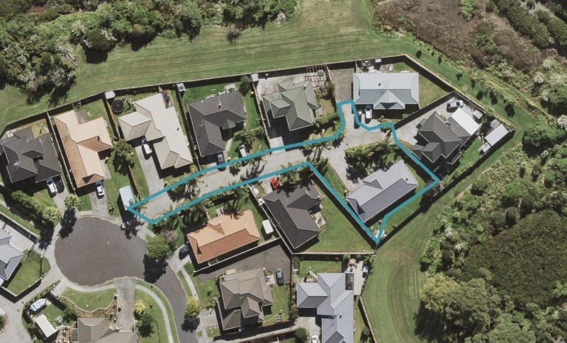 11 Parkstone Place, Favona, Auckland - Carousel 1
