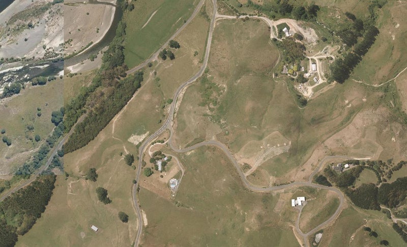 15 Matarua Rise, Waimarama, Havelock North - Carousel 1