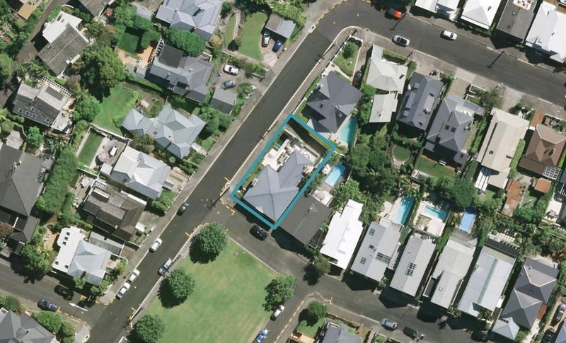 21 Seymour Street, Saint Marys Bay, Auckland - Carousel 1