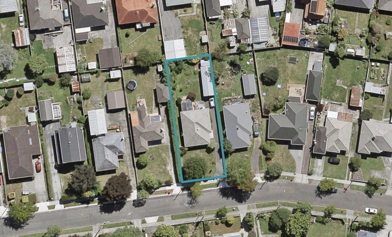 46 Oxford Crescent, Ebdentown, Upper Hutt - Carousel 1