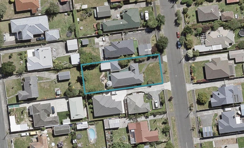 14B Fraser Crescent, Elderslea, Upper Hutt - Carousel 1
