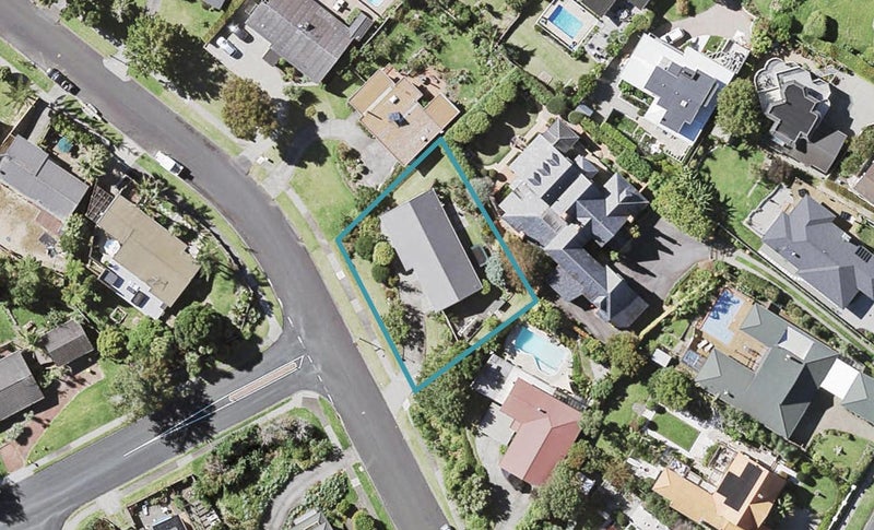 7 Cheriton Road, Mellons Bay, Auckland - Carousel 1
