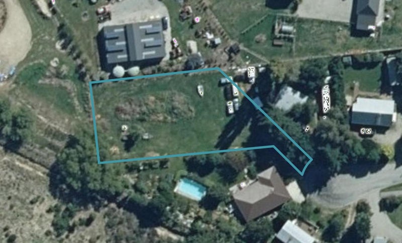 35 Reid Avenue, Luggate, Wānaka - Carousel 1