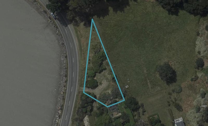 512 Marine Drive, Charteris Bay, Governors Bay - Carousel 1