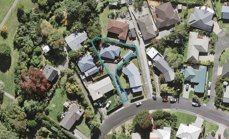 60A Kingdale Road, Henderson, Auckland - Carousel 1