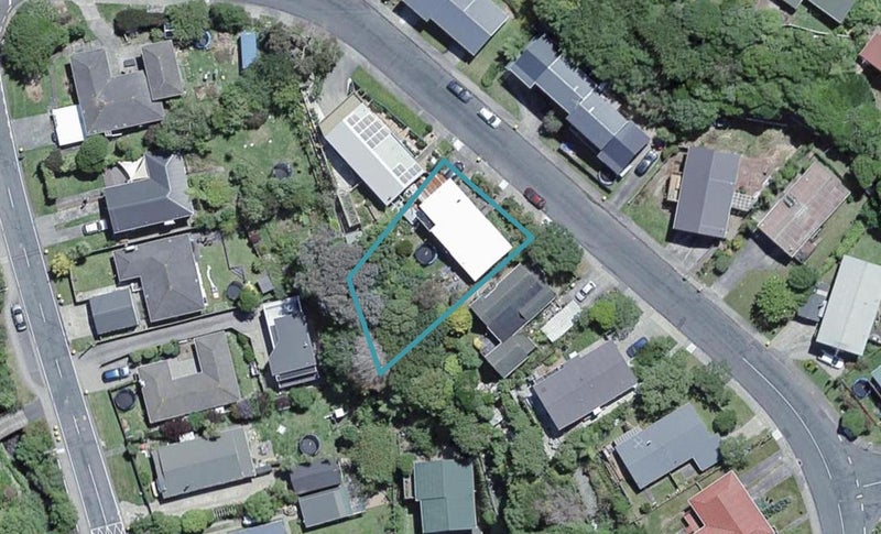 4 Hazlewood Avenue, Karori, Wellington - Carousel 1