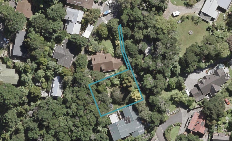 16 Freemans Way, Pinehaven, Upper Hutt - Carousel 1