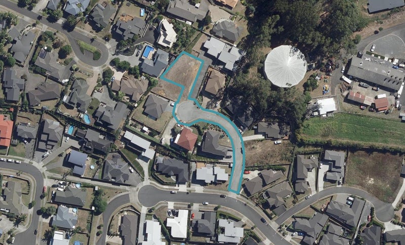 2/11 Matlock Lane, Dinsdale, Hamilton - Carousel 1