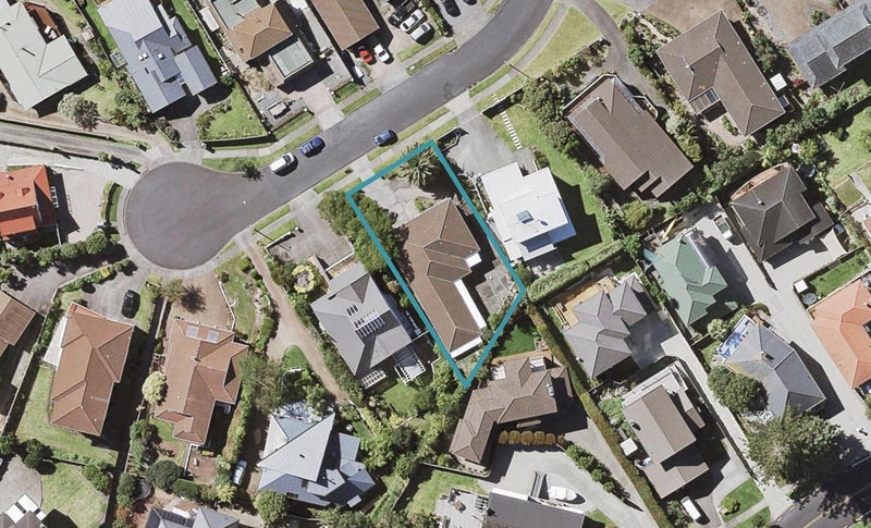 16 Pitlochry Place, Highland Park, Auckland - Carousel 1