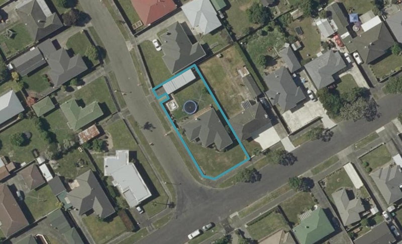 11 Aberdeen Avenue, Takaro, Palmerston North - Carousel 1