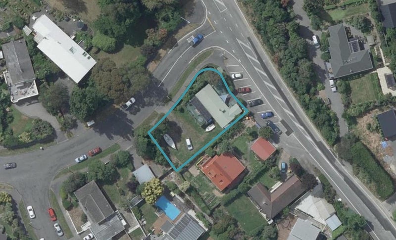 15 Governors Bay Road, Cass Bay, Lyttelton - Carousel 1