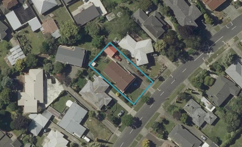 32 Wikiriwhi Crescent, Awapuni, Palmerston North - Carousel 1