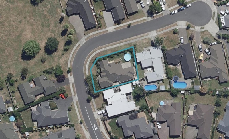 6 Burgundy Court, Rototuna, Hamilton - Carousel 1