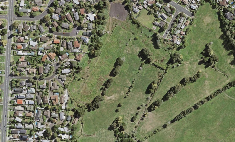 8 Stableford Crescent, Ōpaheke, Papakura - Carousel 1