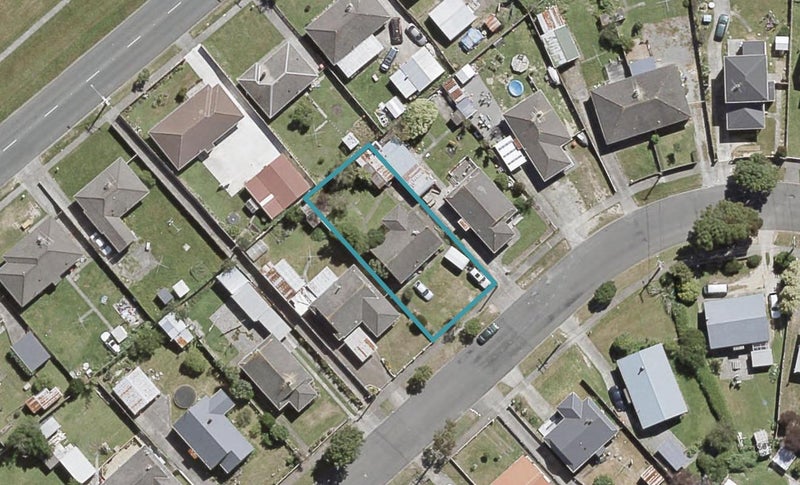 137 Reynolds Street, Taita, Lower Hutt - Carousel 1