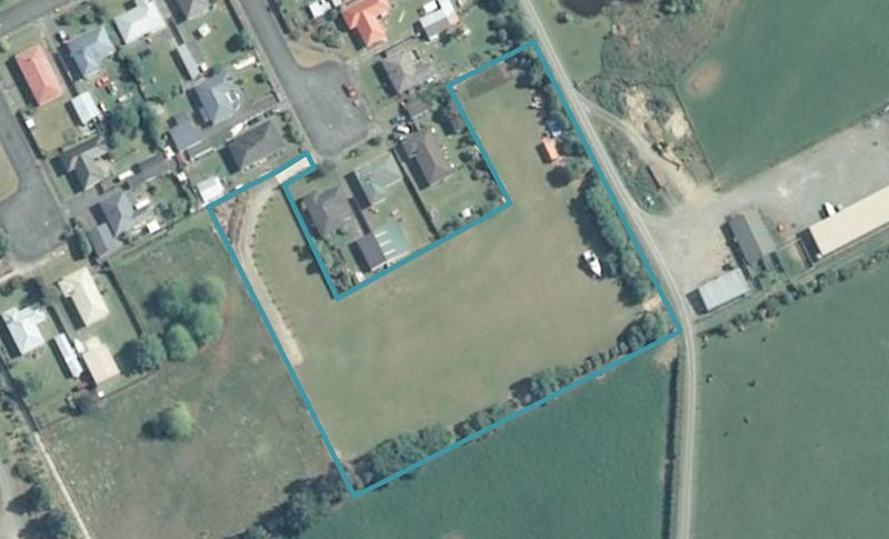 20B Freestone Place, Manapouri, Manapouri - Carousel 1